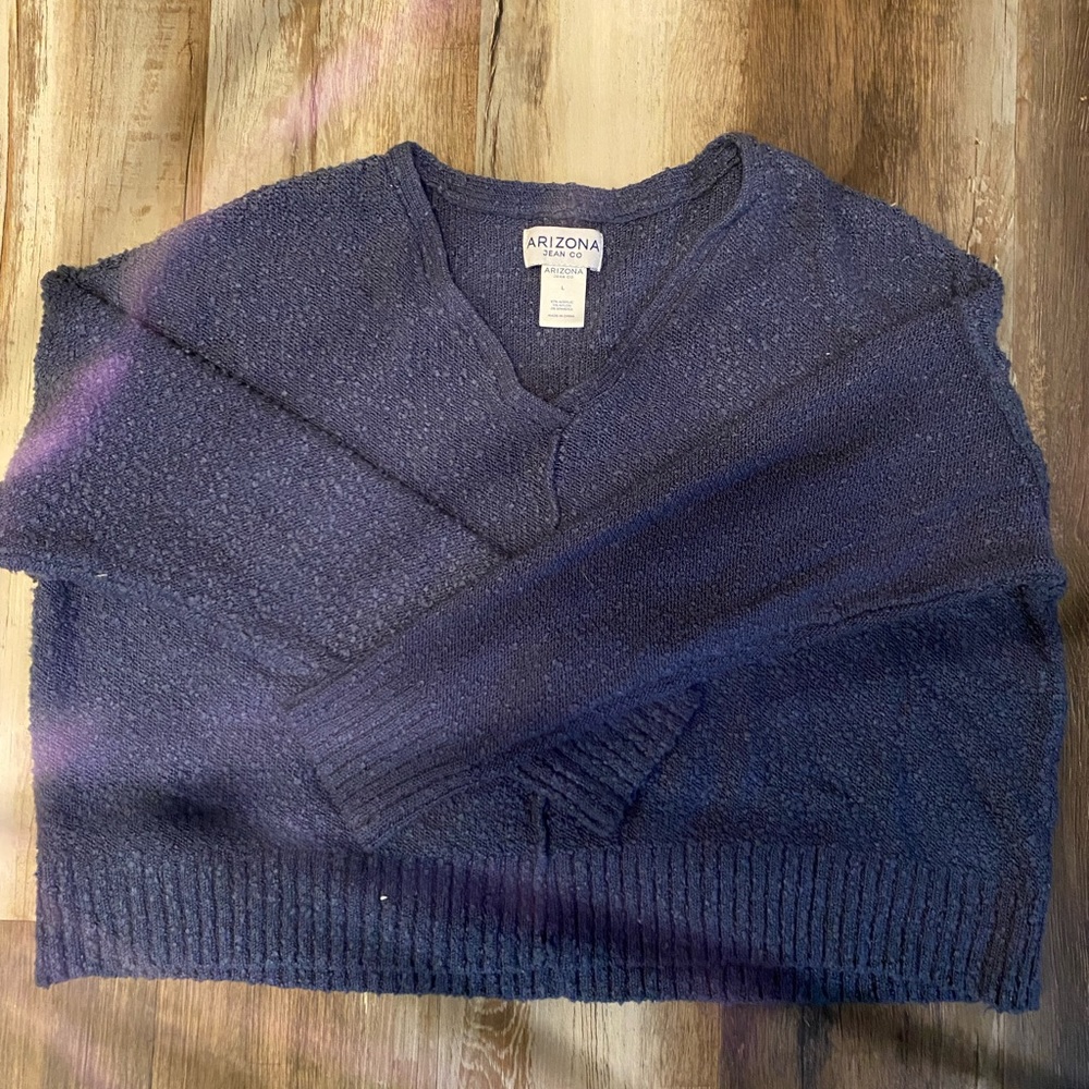 Arizona Jean Co navy blue, cropped, knitted sweater. Size L.